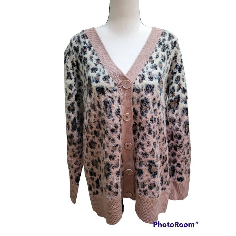 Time and Tru Size L (12-14) Furry Leopard Print Cardigan, Button Down